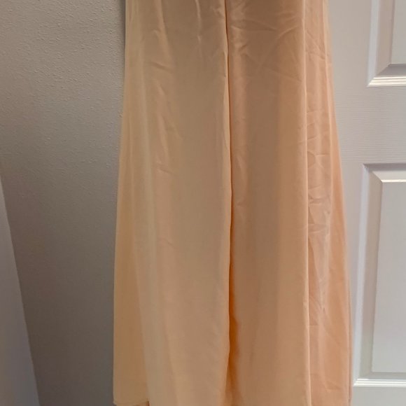 NWOT Charlie Paige Flowy Peach Dress, Small - Picture 4 of 7